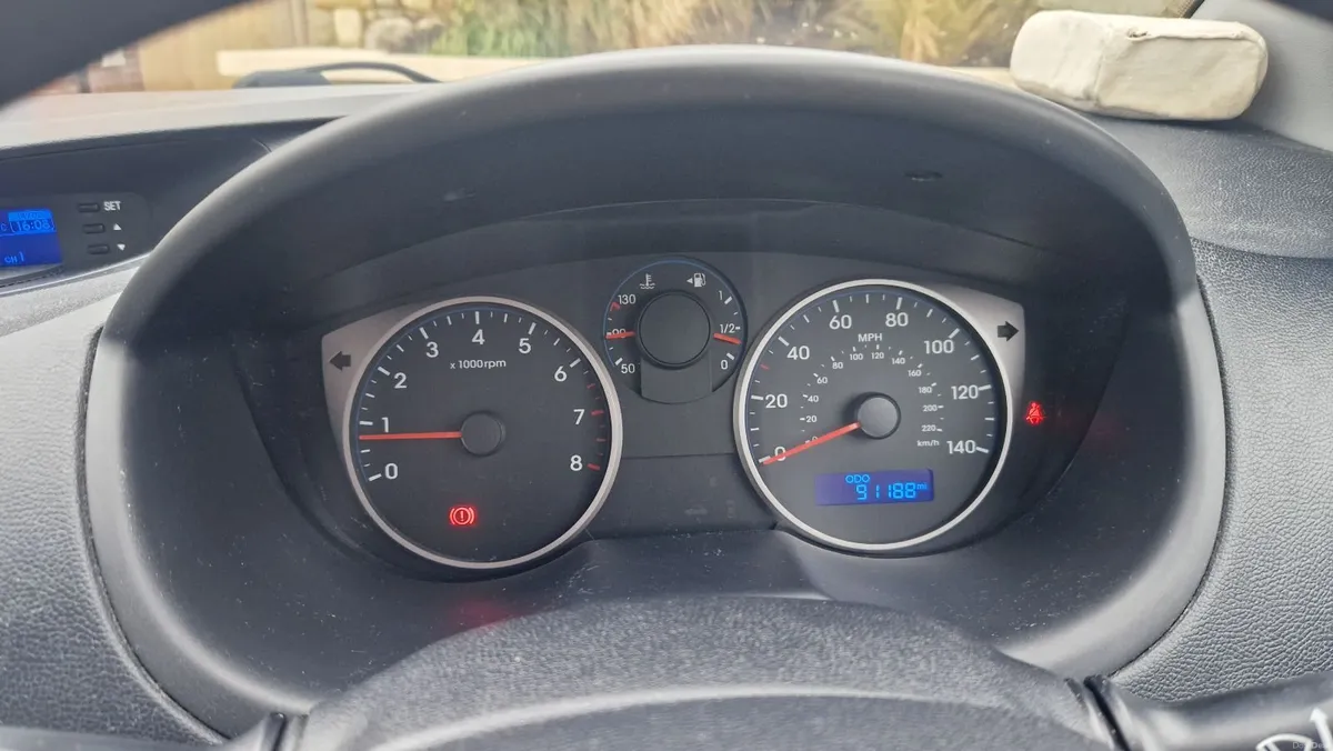 Hyundai i20 2013 - Image 2