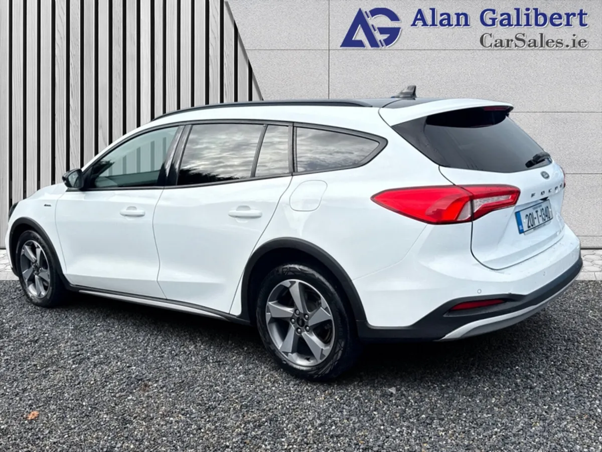 Ford Focus ACTIVE 5W 1.5 TD 120 S6.2 A8 FWD - Image 2