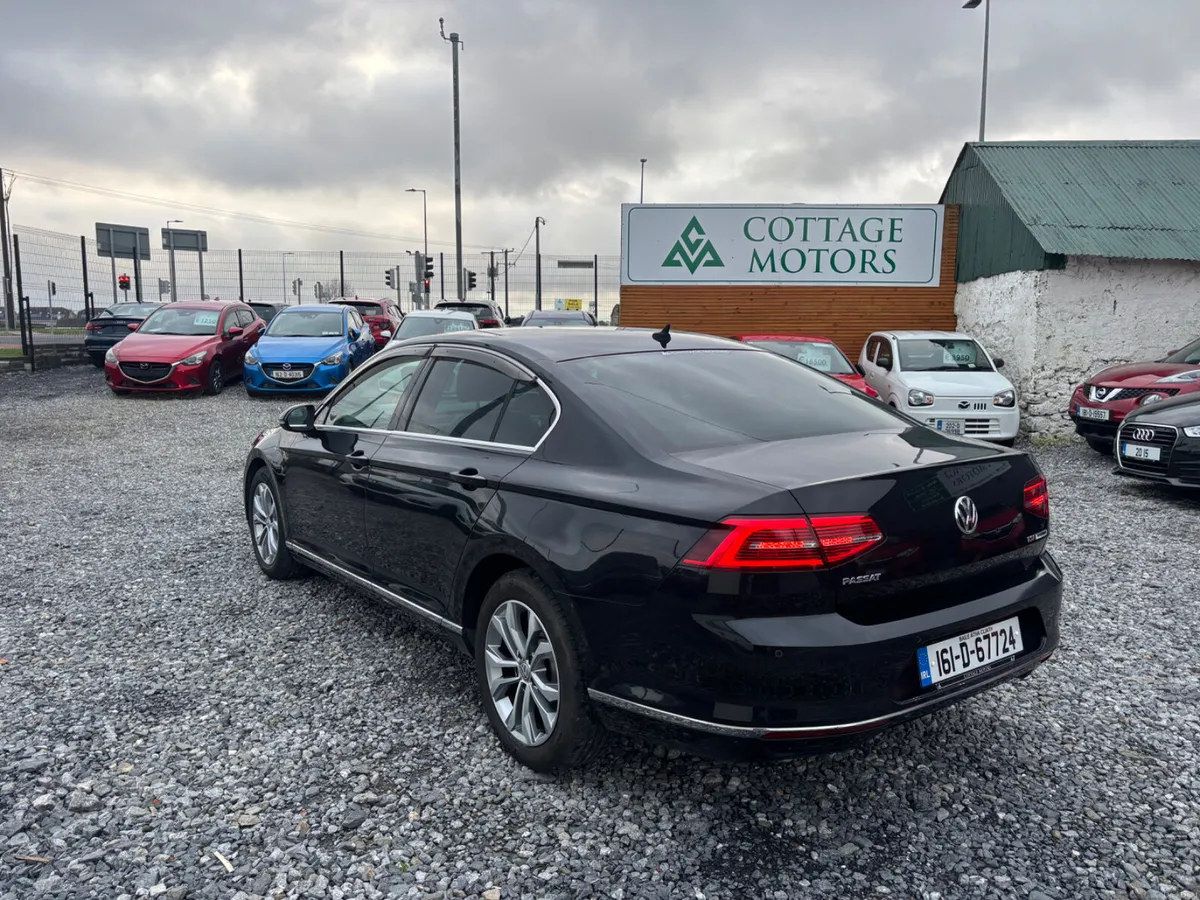 Volkswagen Passat - Image 3