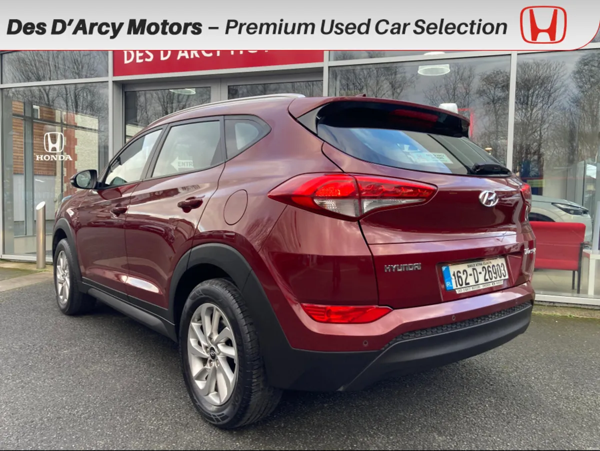Hyundai Tucson SE IMMACULATE CONDITION - Image 2