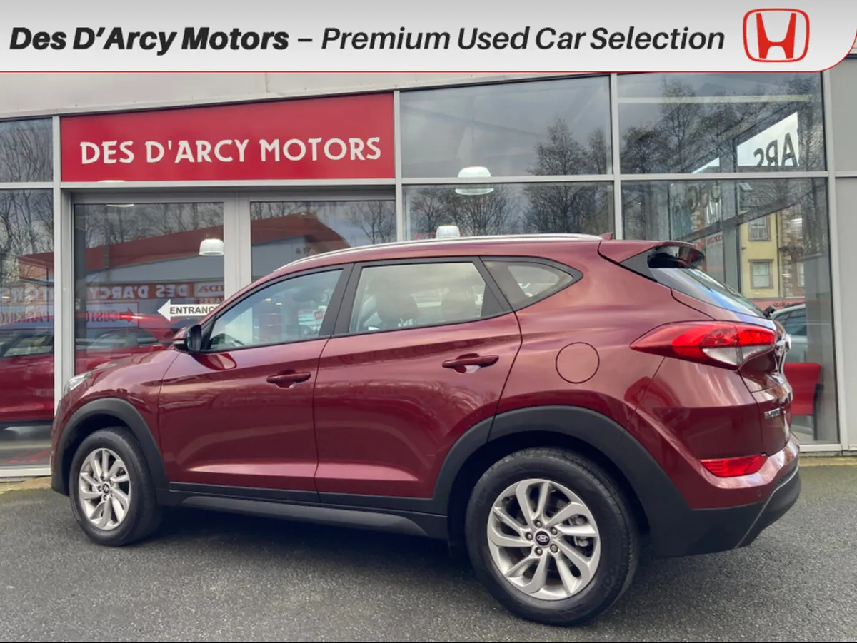 Hyundai Tucson SE IMMACULATE CONDITION - Image 4