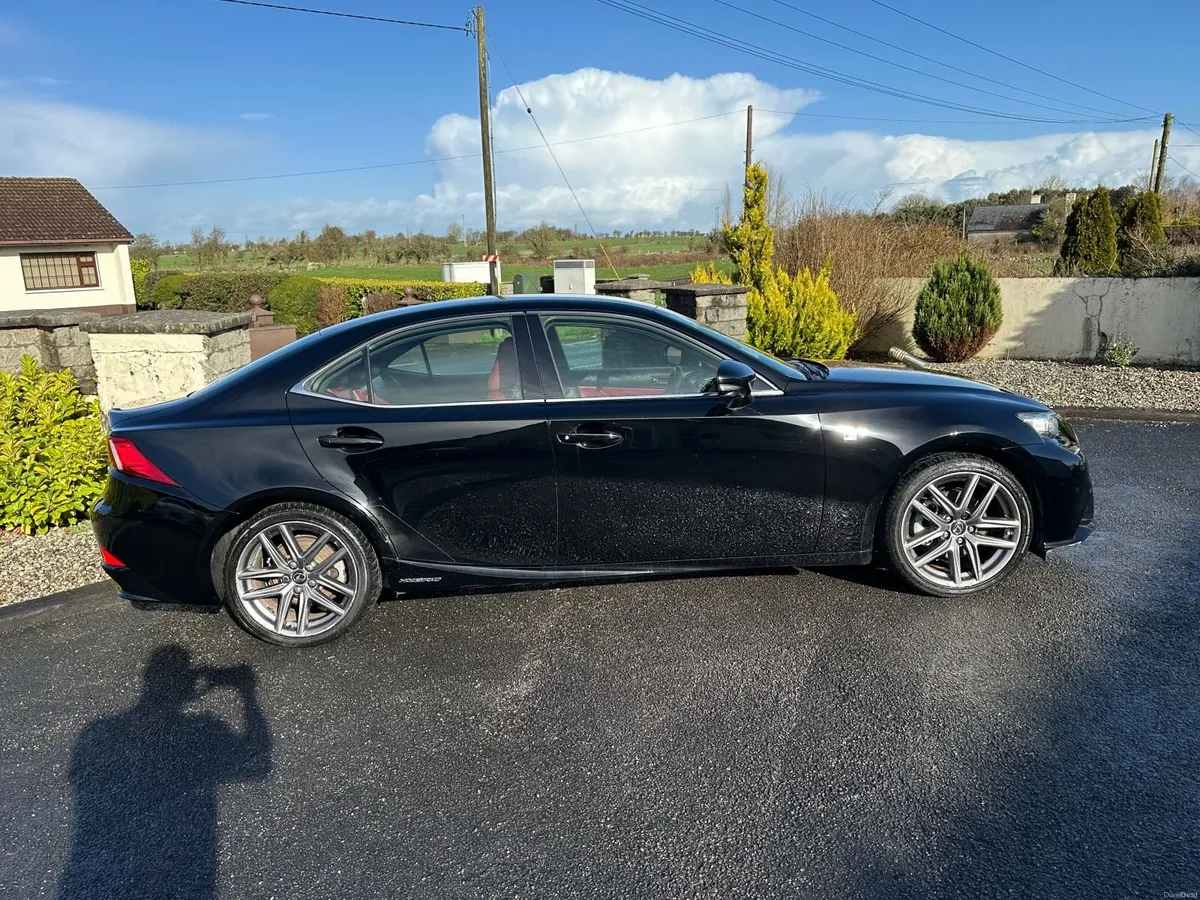 2015 Lexus IS 300h F Sport 3 months warraty - Image 3
