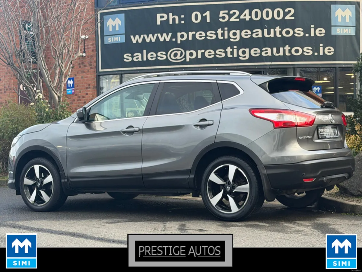 Nissan Qashqai 1.5 SV PREMIUM PAN ROOF *CAR ID 72* - Image 4