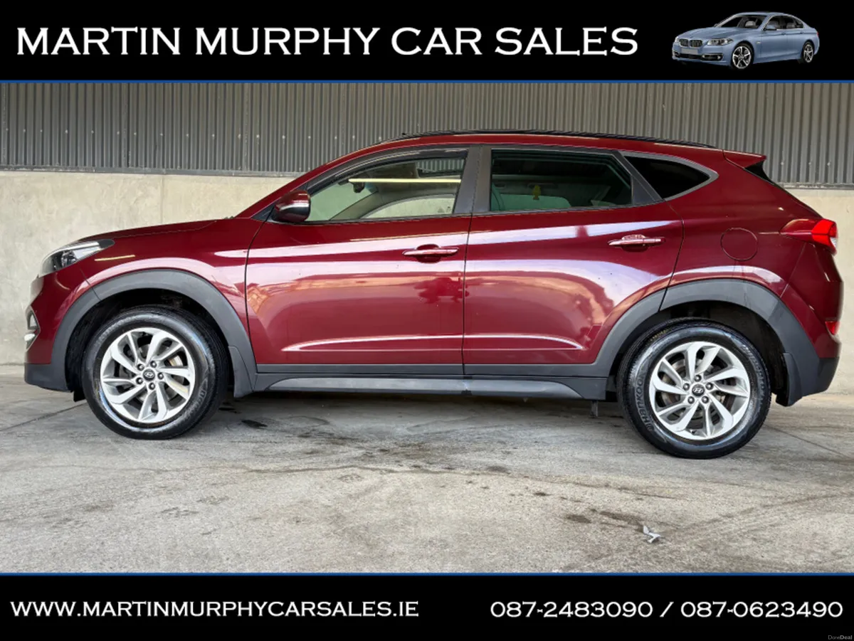 Hyundai Tucson 1.7 CRDI PREMIUM LOW KMS *PAN ROOF* - Image 3