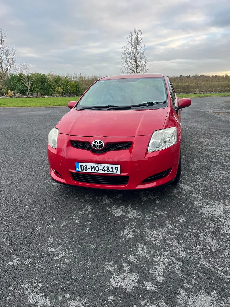 08 Toyota Auris - Image 1