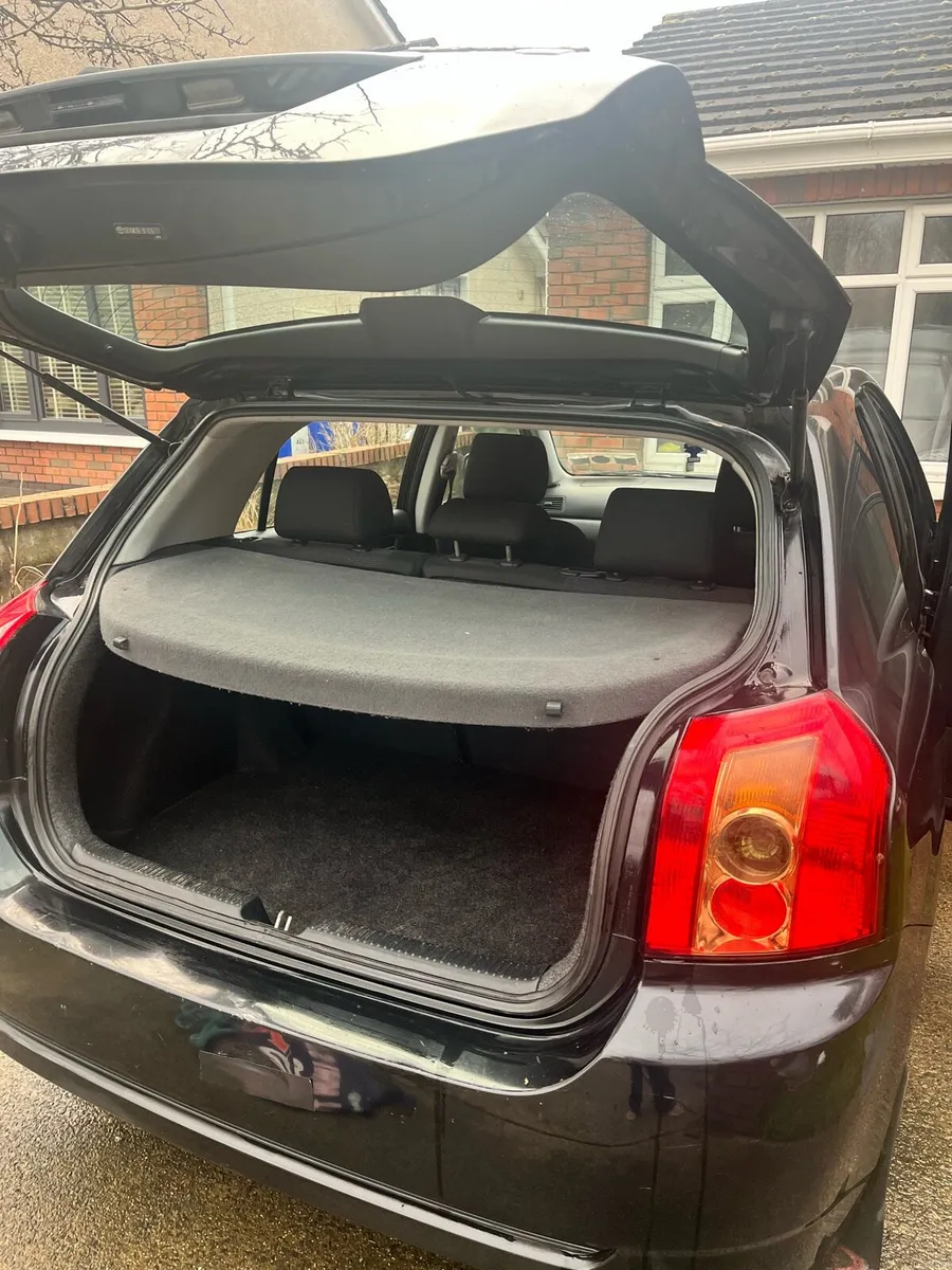 Toyota Corolla - Image 4