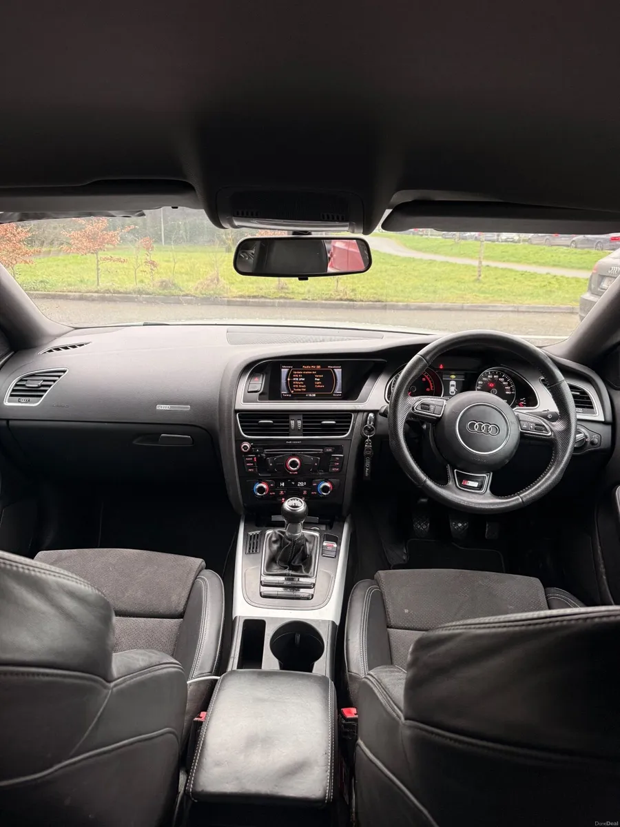PRICE 7600/// Audi A5 2012 S-line 177HP - Image 3