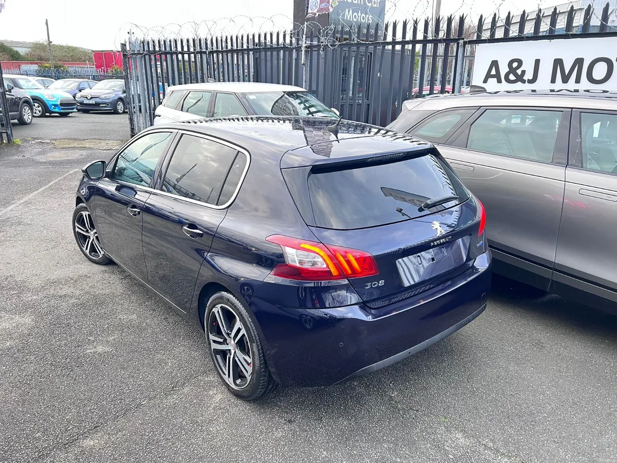 16 PEUGEOT 308 Diesel Automatic - Image 4