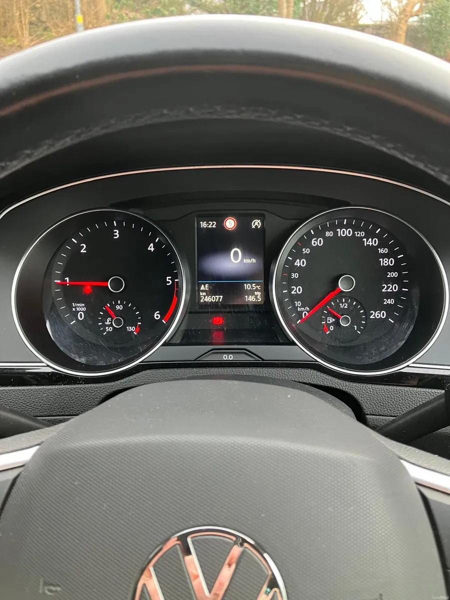 VW Passat 2021 - Image 3