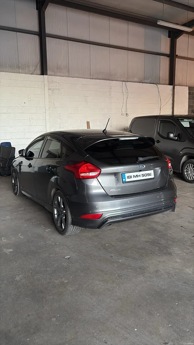 Ford focus 1.5tdci st line - Image 2