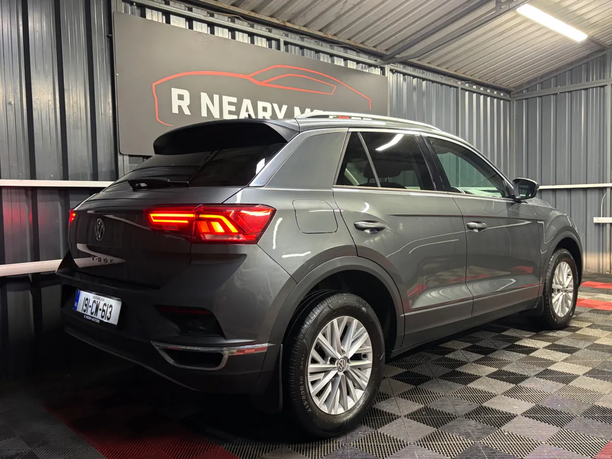 2019 Volkswagen T-Roc  1.6 TDI 115bhp Design - Image 3