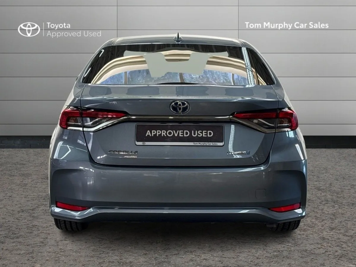 Toyota Corolla COROLLA HYBRID LUNA SPORT - Image 4