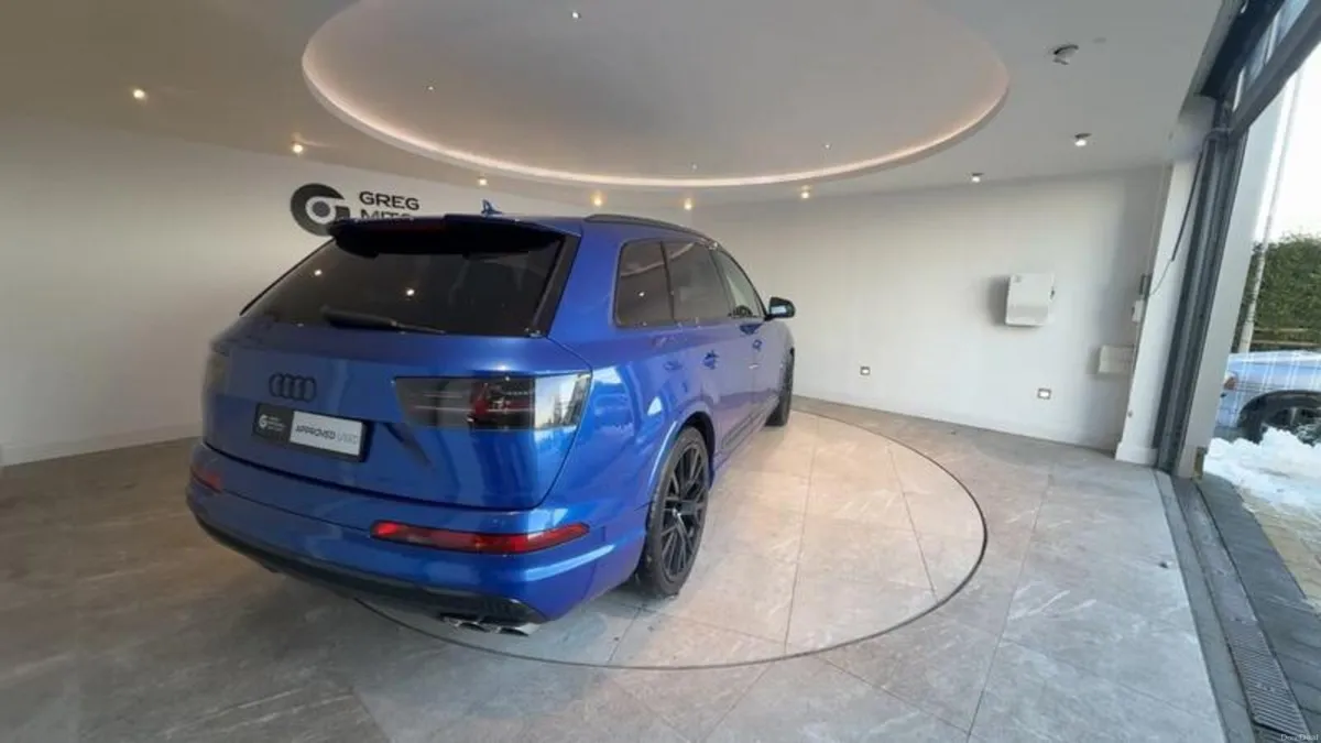 Audi Q7 SQ7 Quattro 5dr Tip Auto - Image 4