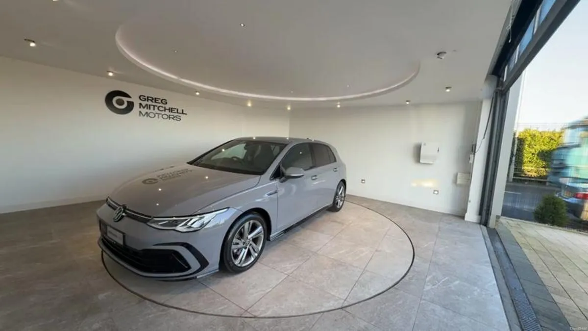 Volkswagen Golf 1.5 eTSI 150 R-Line 5dr DSG - Image 3