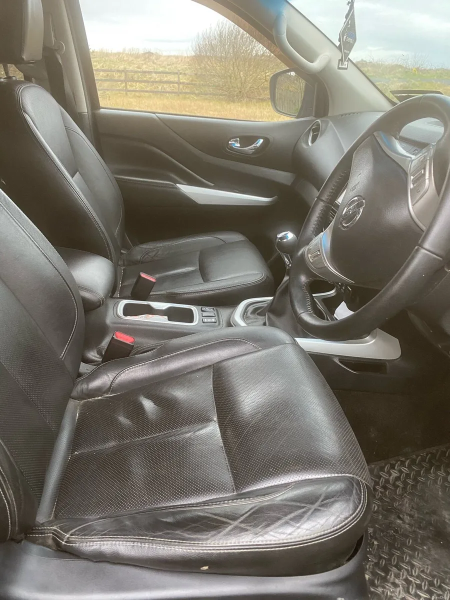 2018 Nissan navara - Image 3