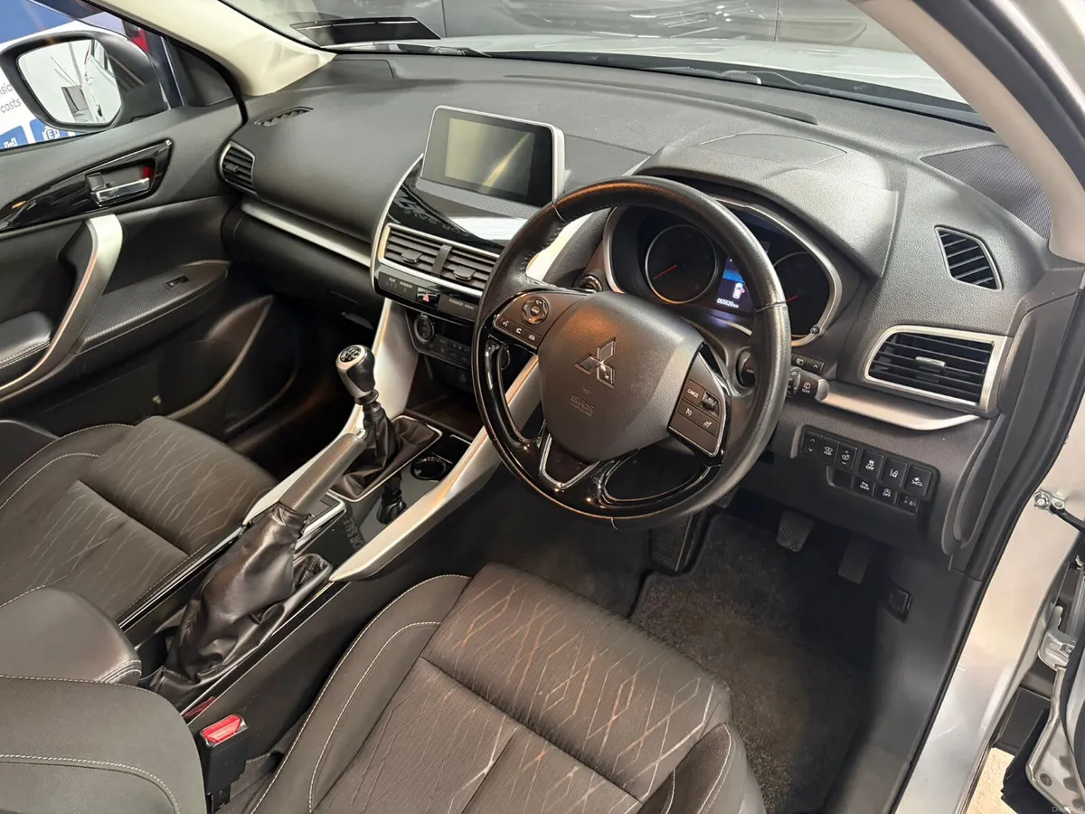 Mitsubishi Eclipse Cross 2020. 1.5 INTENSE - Image 3