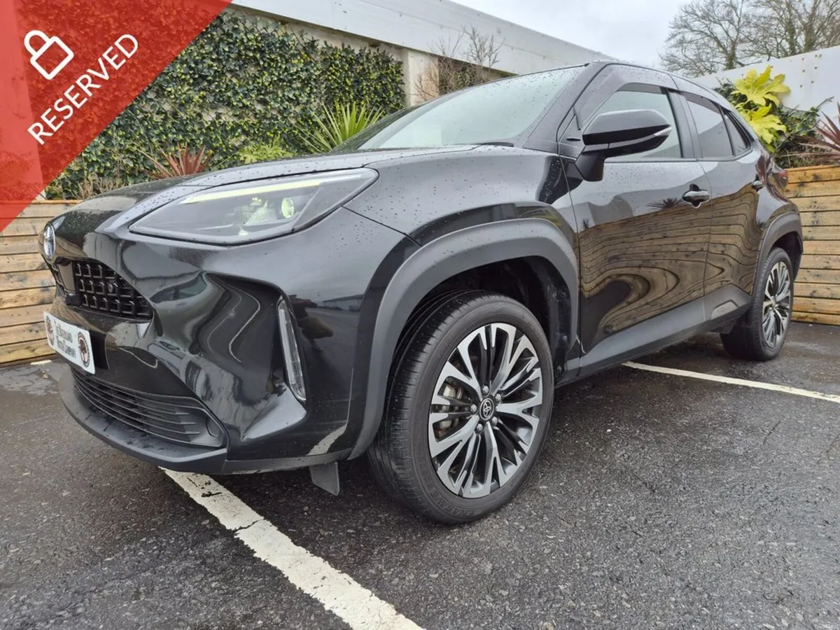 Toyota Yaris Cross 1.5 HYBRID / SOL / TOP SPEC / T - Image 1