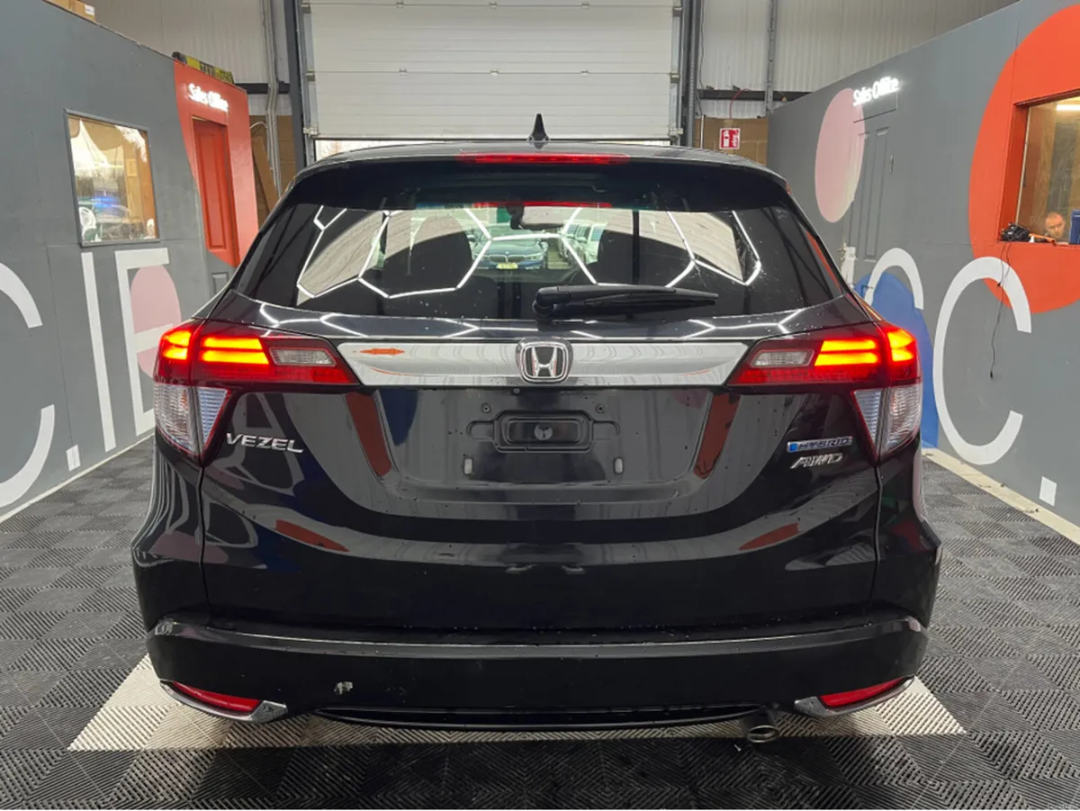 Honda Vezel €17950 2017 HONDA VEZEL HYBRID Z SENSI - Image 3