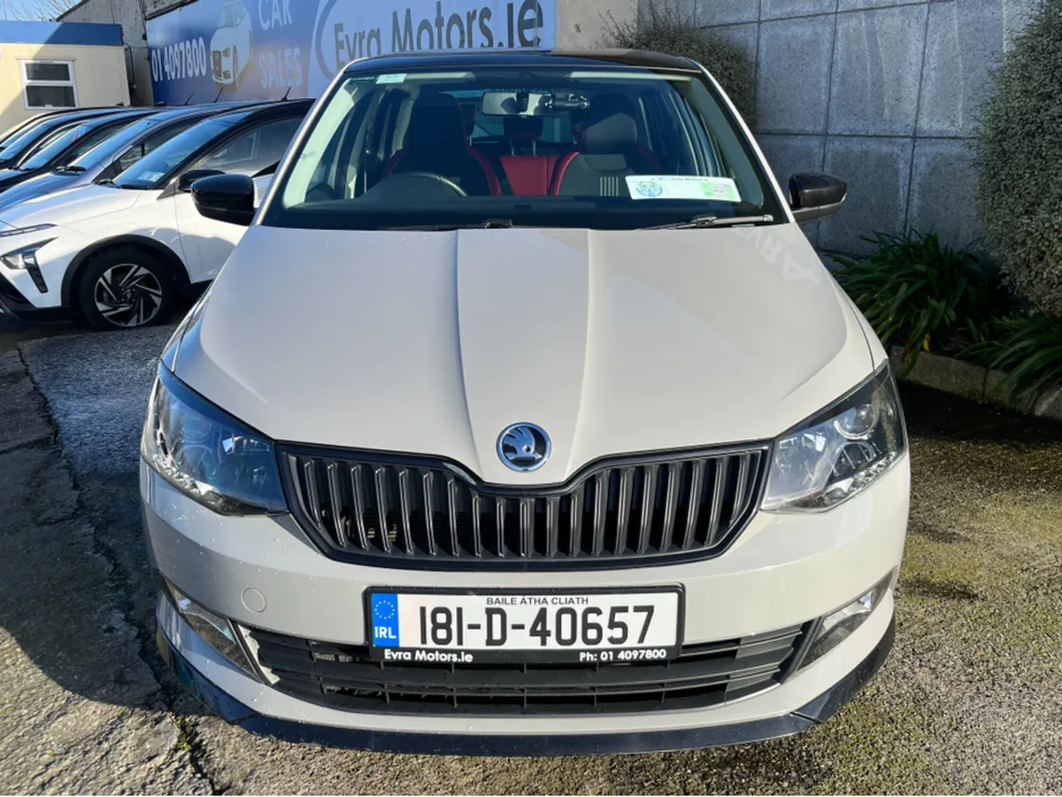 Skoda Fabia MONTE CARLO AUTOMATIC 1.0 TSI PETROL / - Image 3