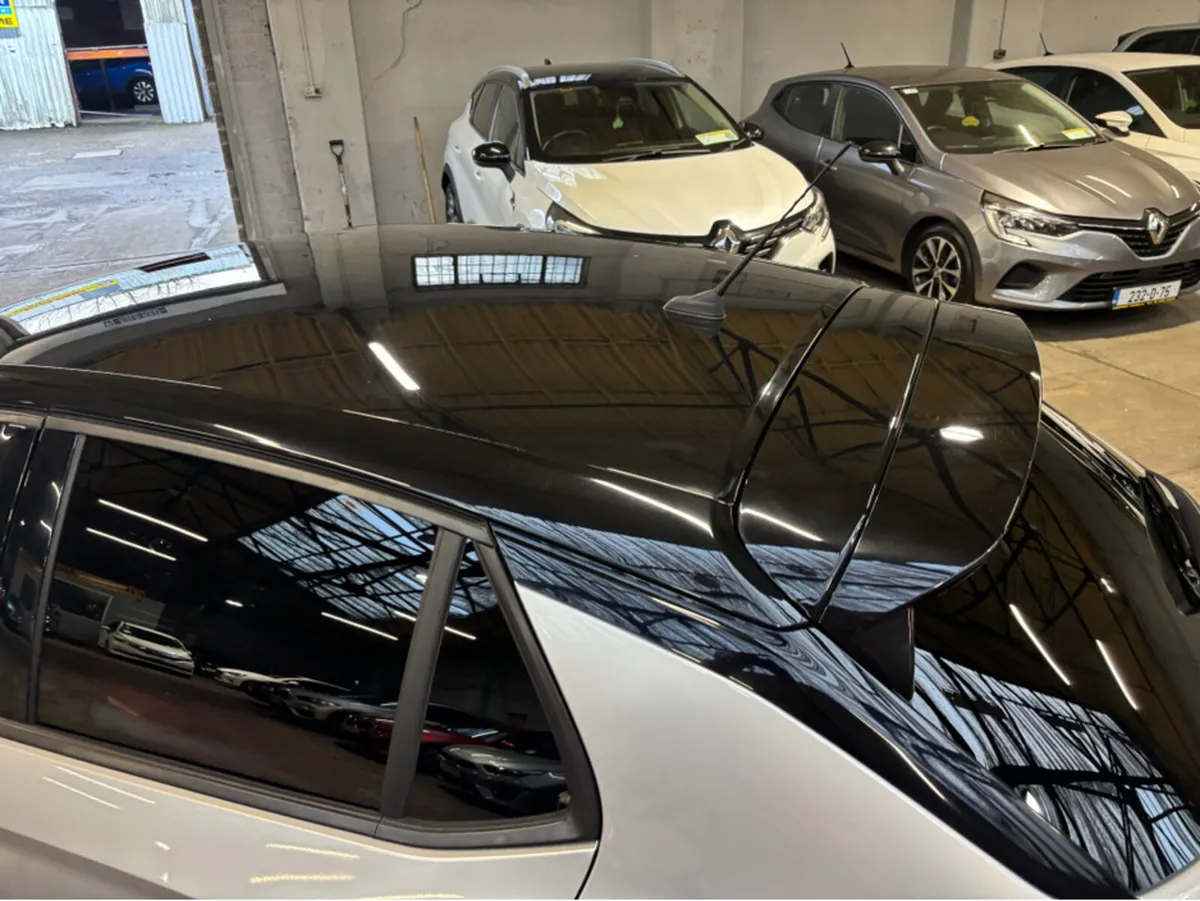 Opel Corsa SPORT 1.2 75PS-PET-5SP 4DR - Image 3