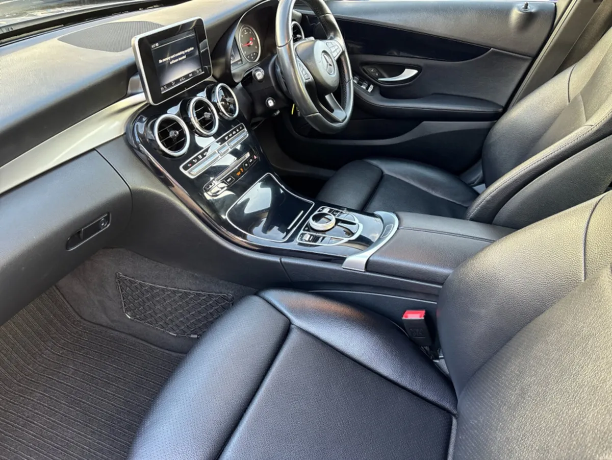 Mercedes-Benz C-Class C220d SERIES SE 4DR AUTO - Image 3