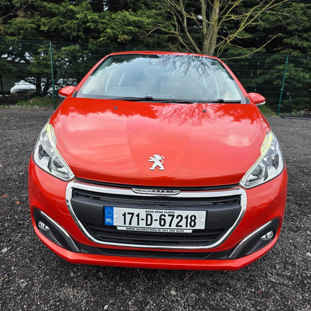 Peugeot 208 Automatic 2017 Low Miles - Image 2
