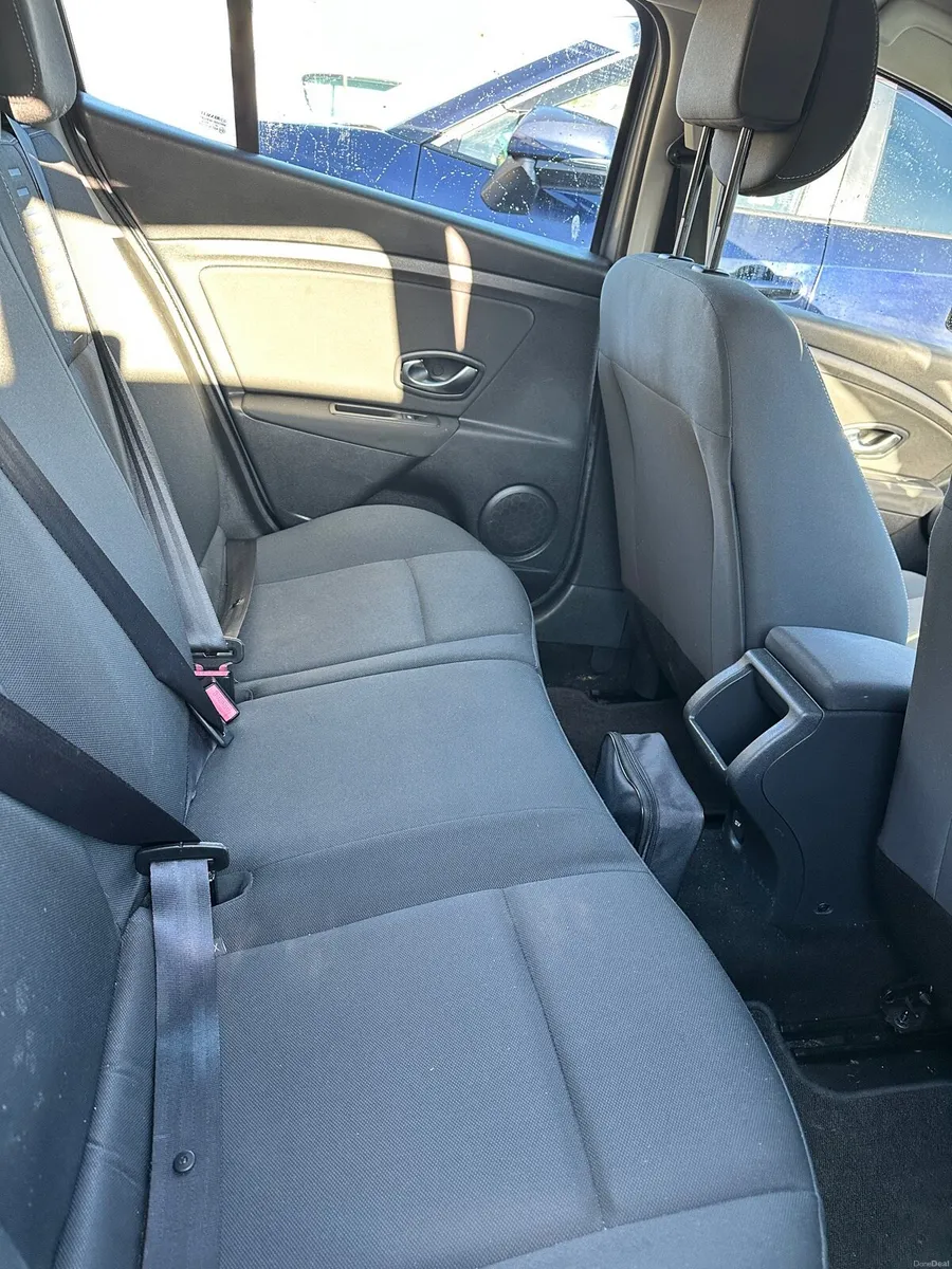 Renault Megane 2010 - Image 3