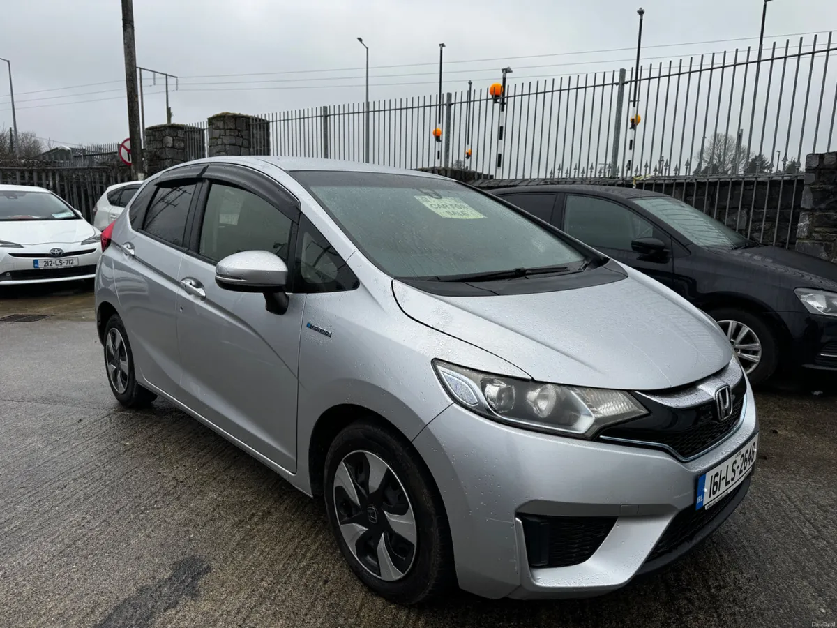 Honda FIt hybrid 1.5 - Image 3