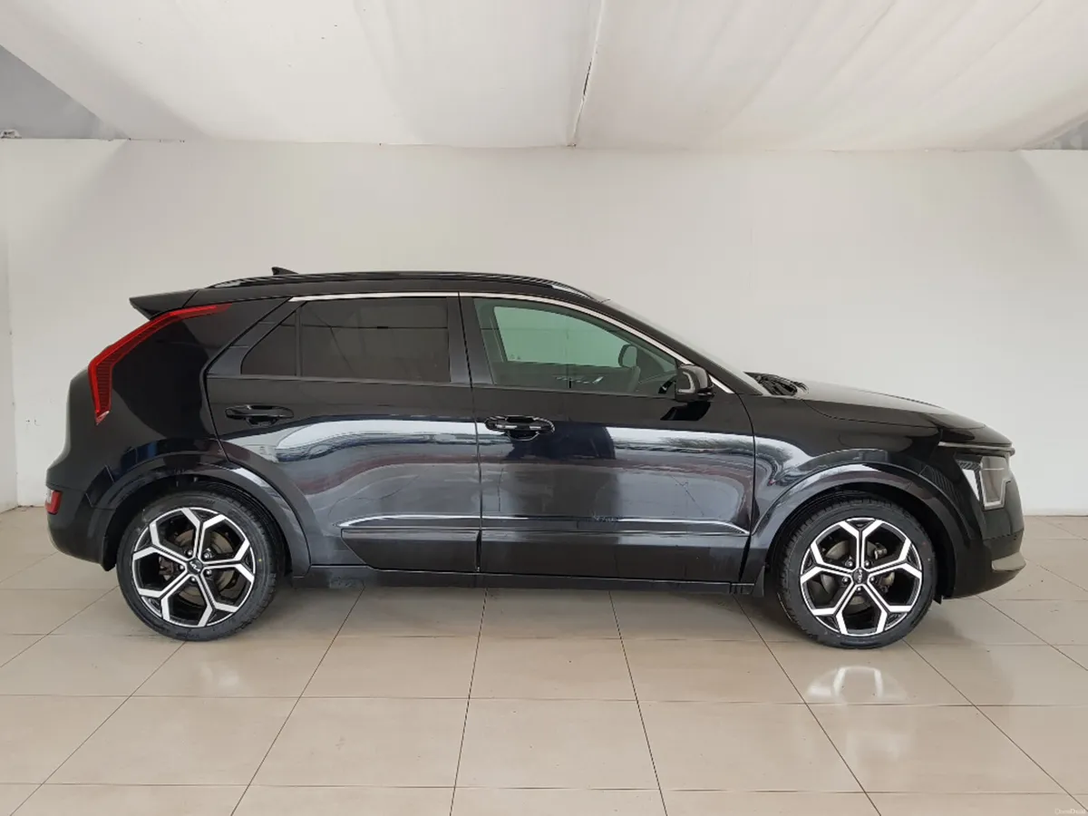 Kia Niro HEV K3 5DR Auto - Image 2