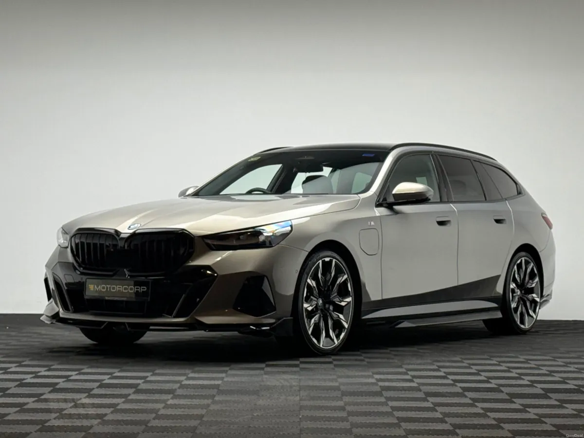 BMW 5-Series 530E M SPORT TOURING *PAN ROOF* - Image 3