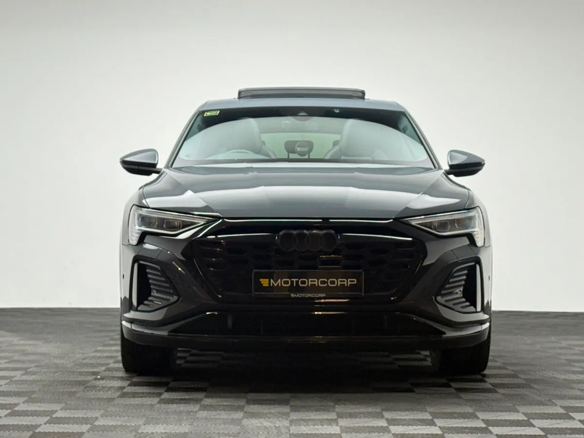 Audi Q8 e-tron S LINE 50 E-TRON *PAN ROOF* - Image 2