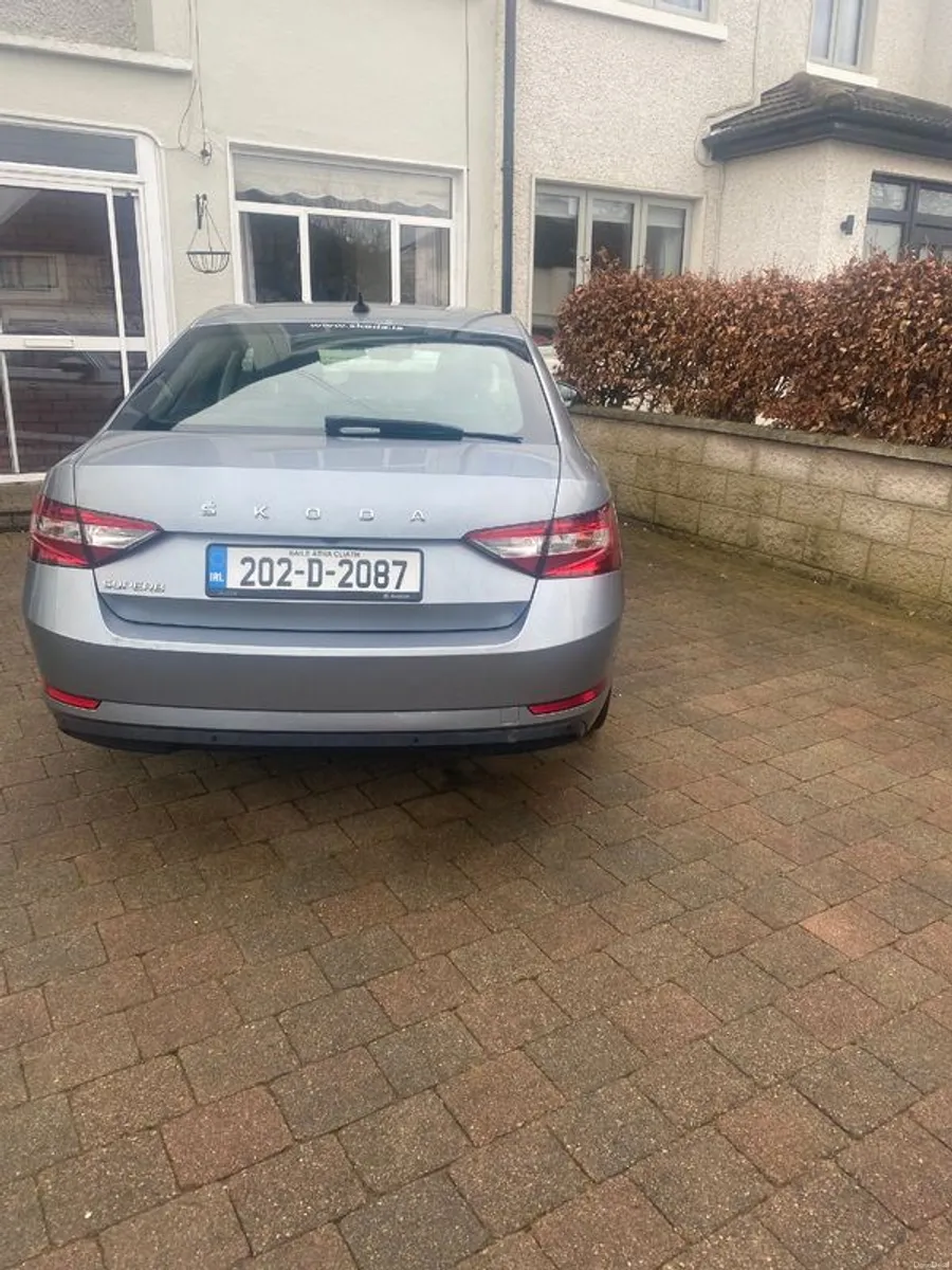 2020 Skoda Superb - Image 3