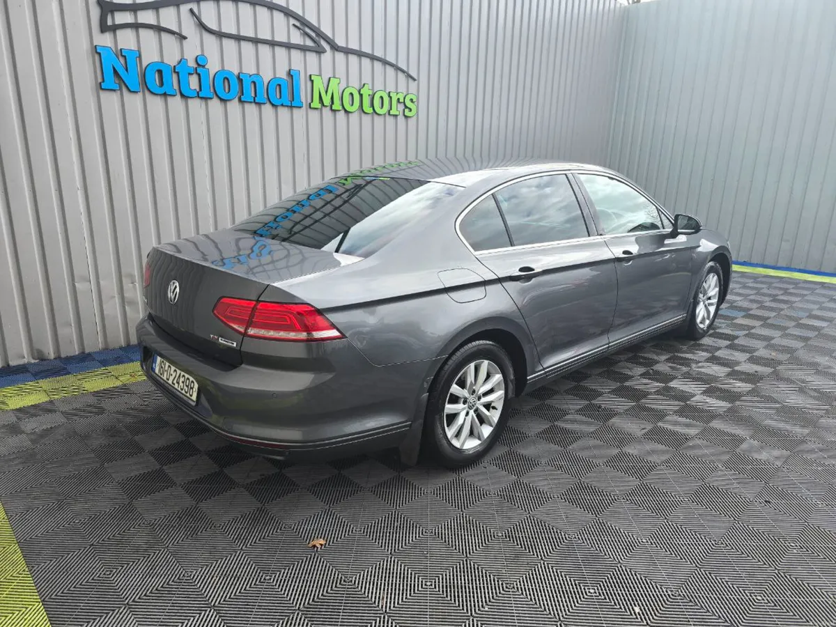 2016Volkswagen Passat 1.6 TDI 120HP Comfortline - Image 3
