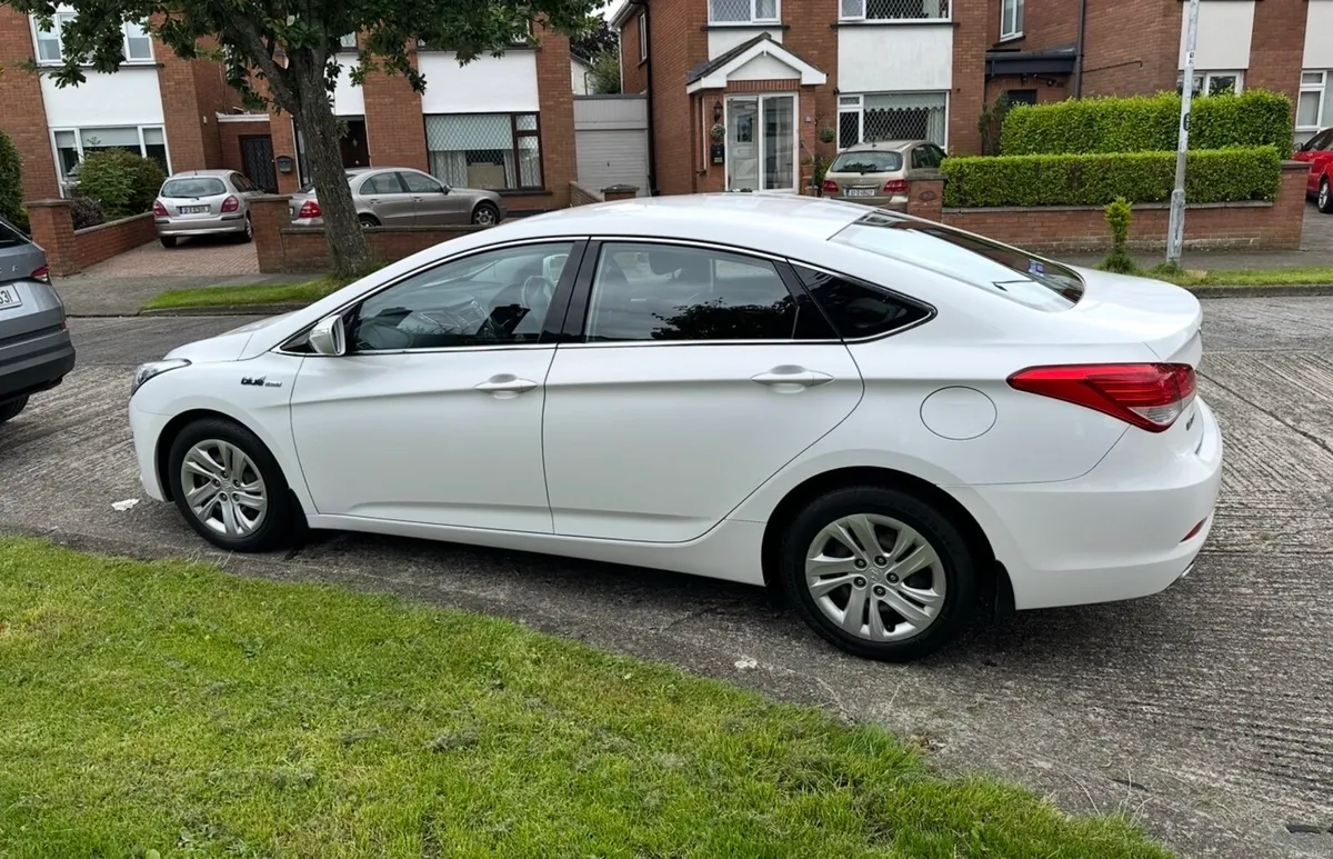 Hyundai i40 - Image 1
