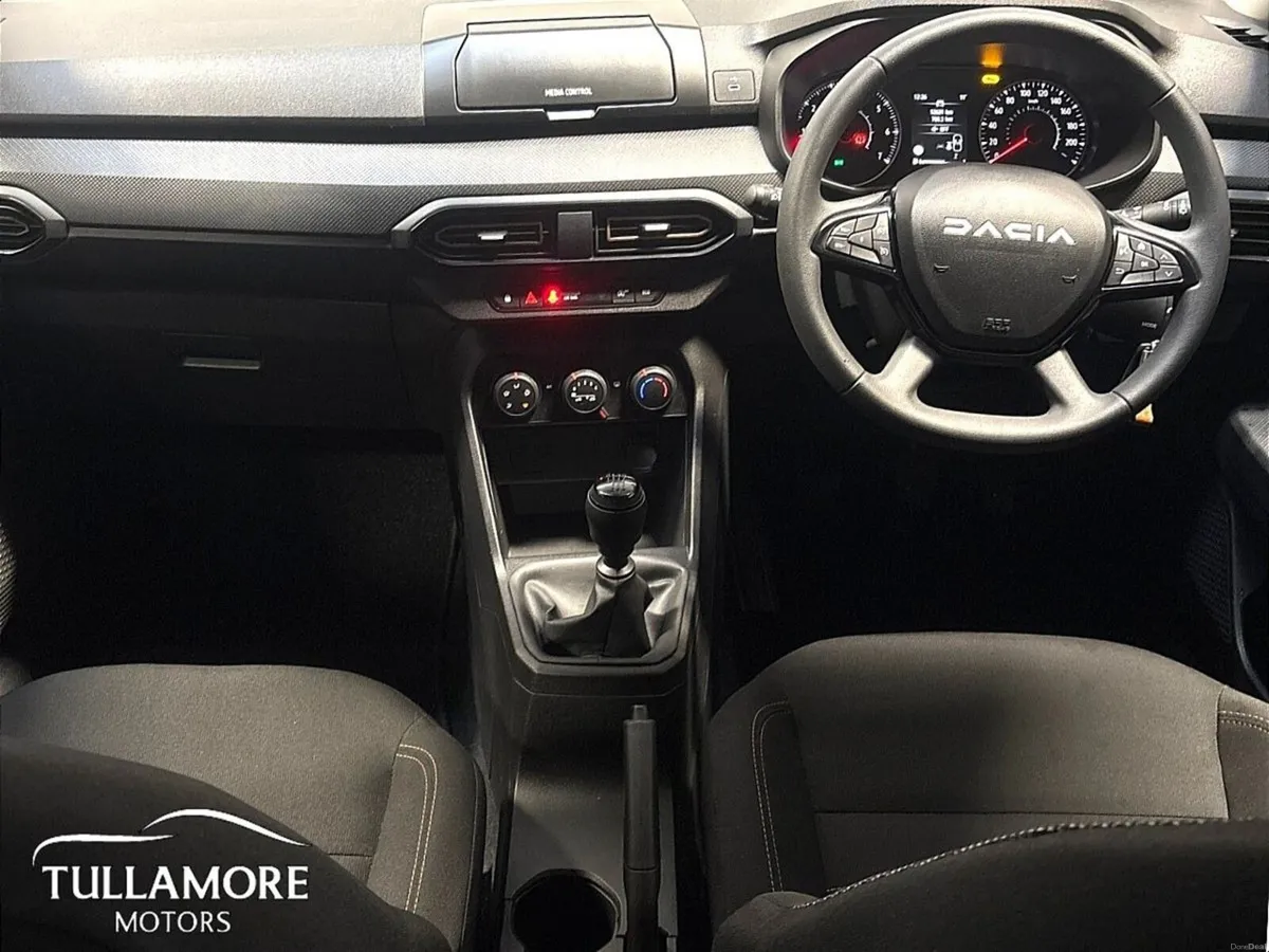 Dacia Sandero Stepway Essential TCe 90 GSR2 - Image 2