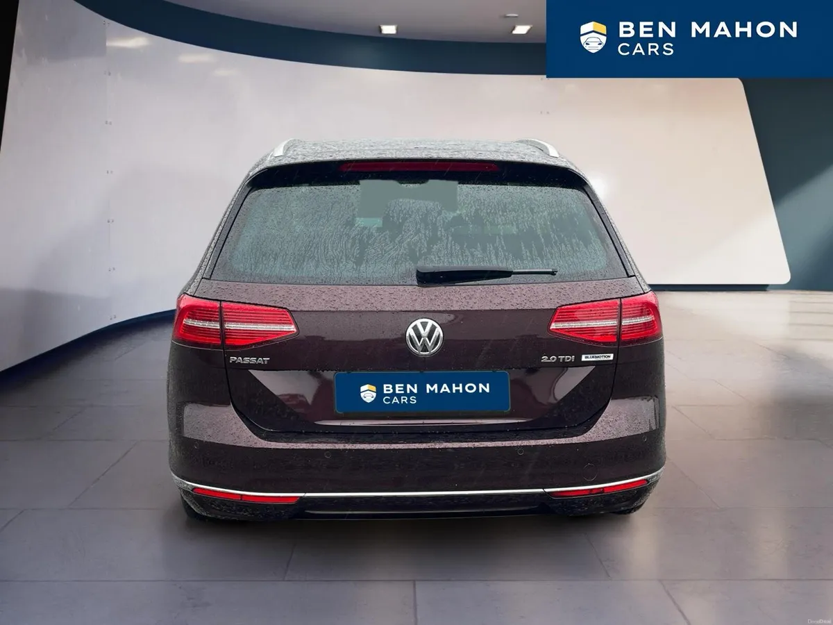 Volkswagen Passat Highline Estate 2.0TDI - Image 4