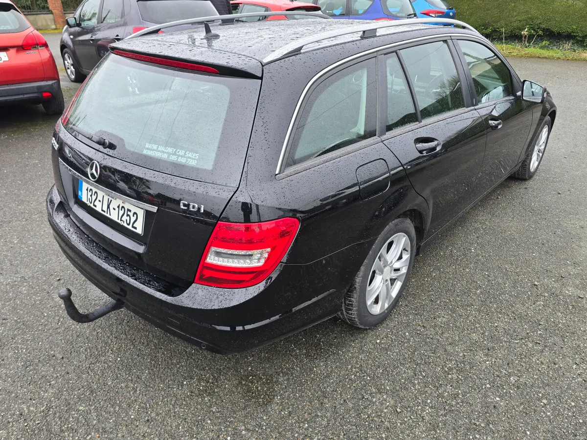 132 Mercedes C220 Executive SE Estate Auto - Image 4