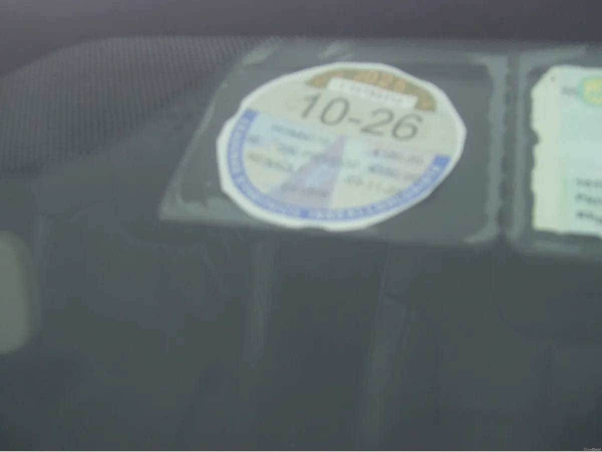 Renault Captur SIGNATURE 1.5 DCI 90 20 4DR - Image 2