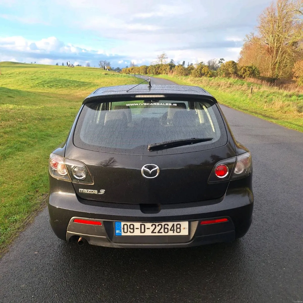 2009 Mazda 3 5 door hatchback - Image 2