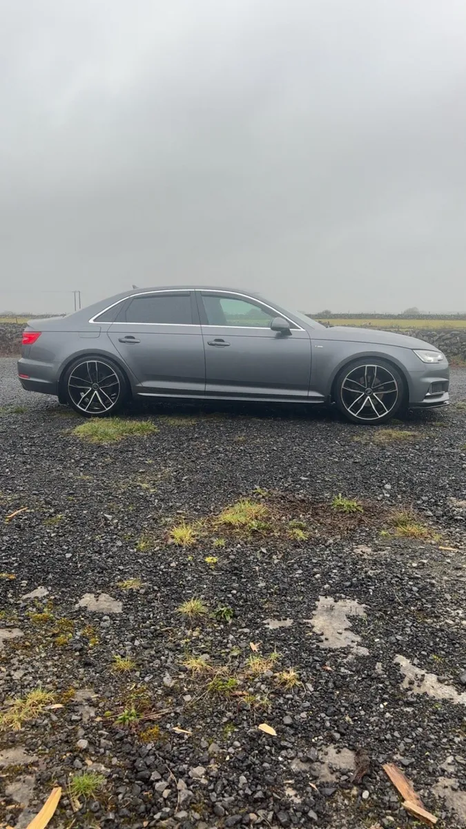 *AUDI A4 S-LINE BLACK ADDITION - Image 2