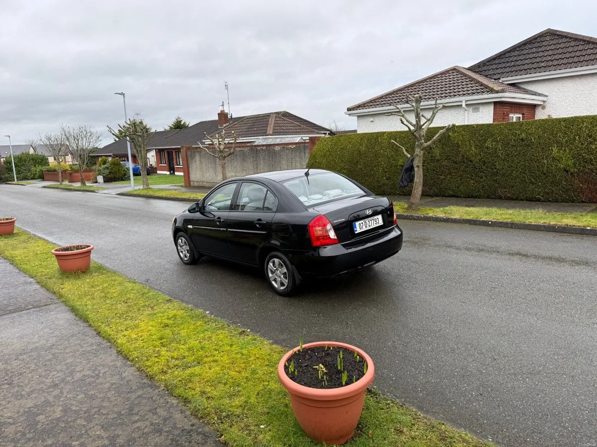 Hyundai Accent 1.4  New Nct 02-27 - Image 4