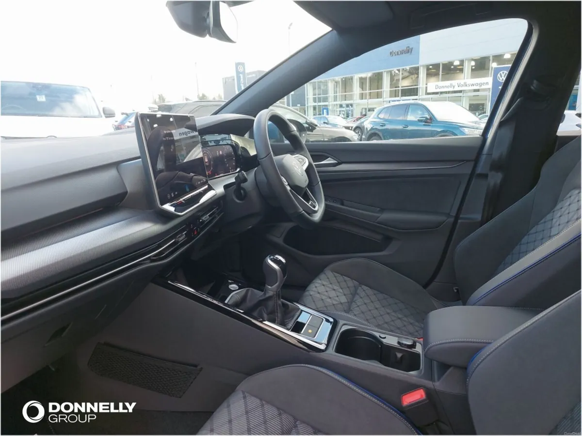 Volkswagen Golf Hatchback R-Line - Image 2