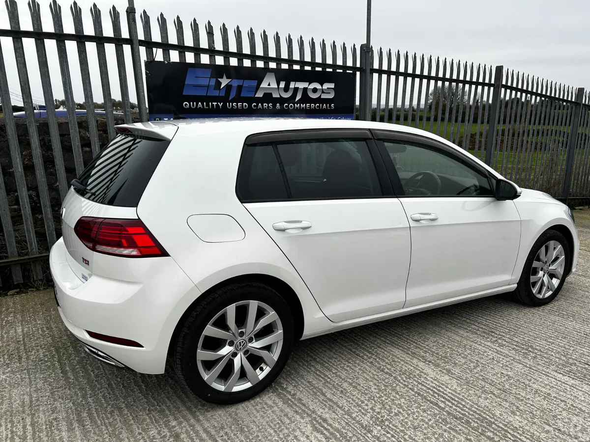 Volkswagen Golf TSI Highline DSG  2017 - Image 4