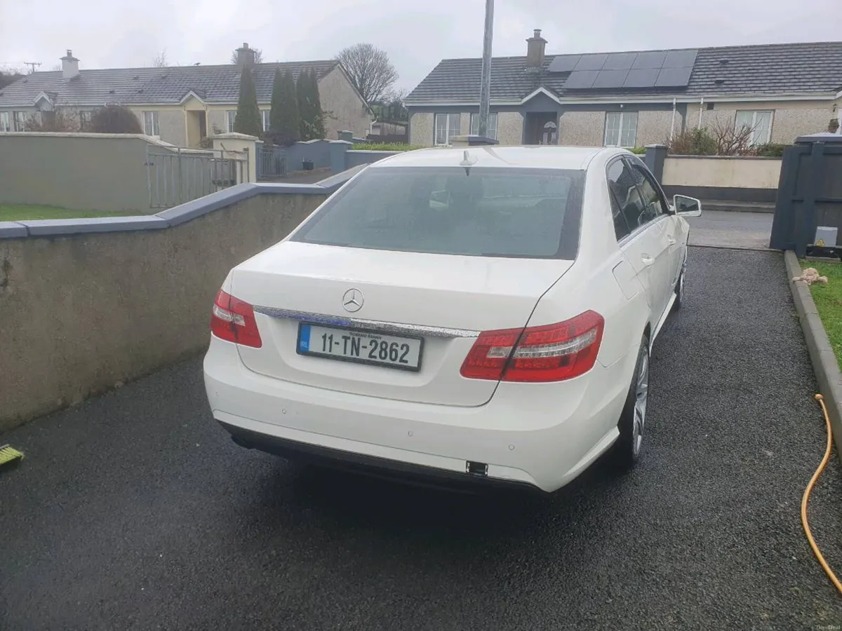 Mercedes e250 - Image 2