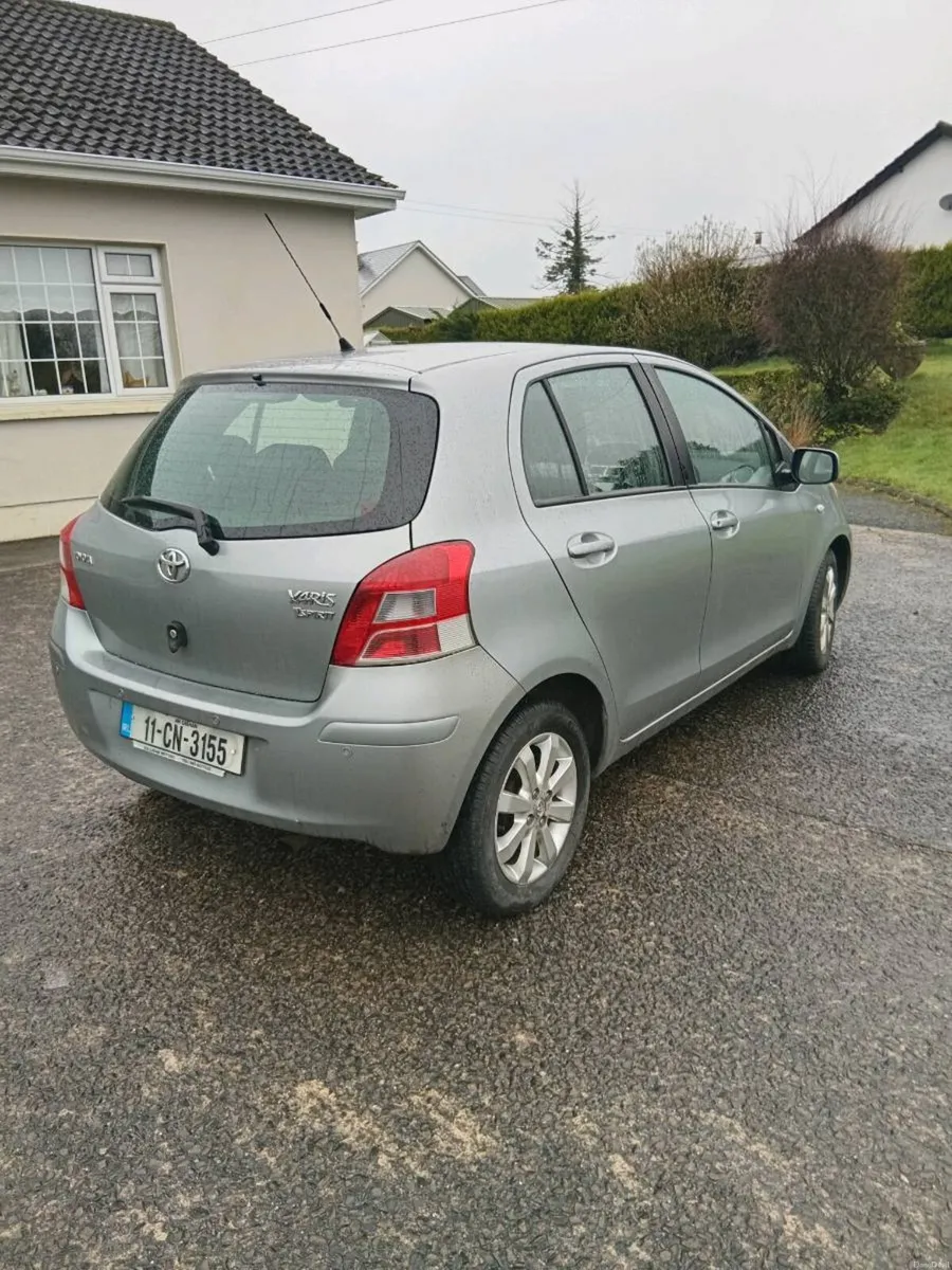 Toyota yaris - Image 4