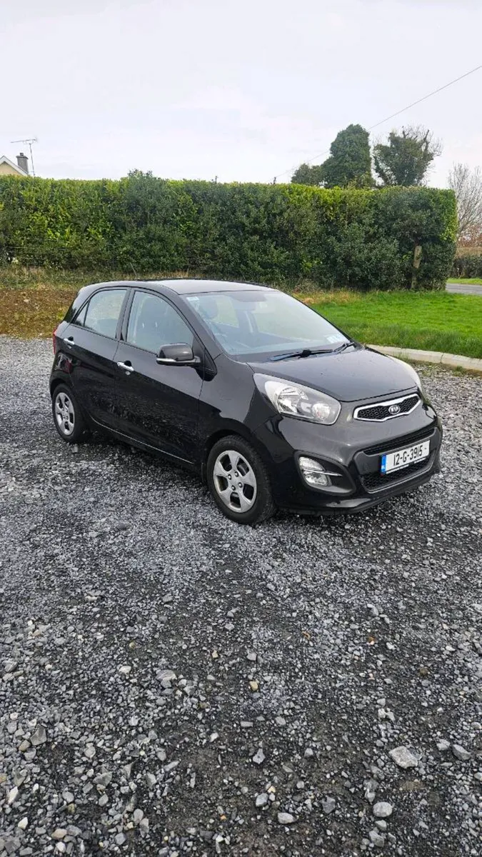 12 kia picanto petrol - Image 1