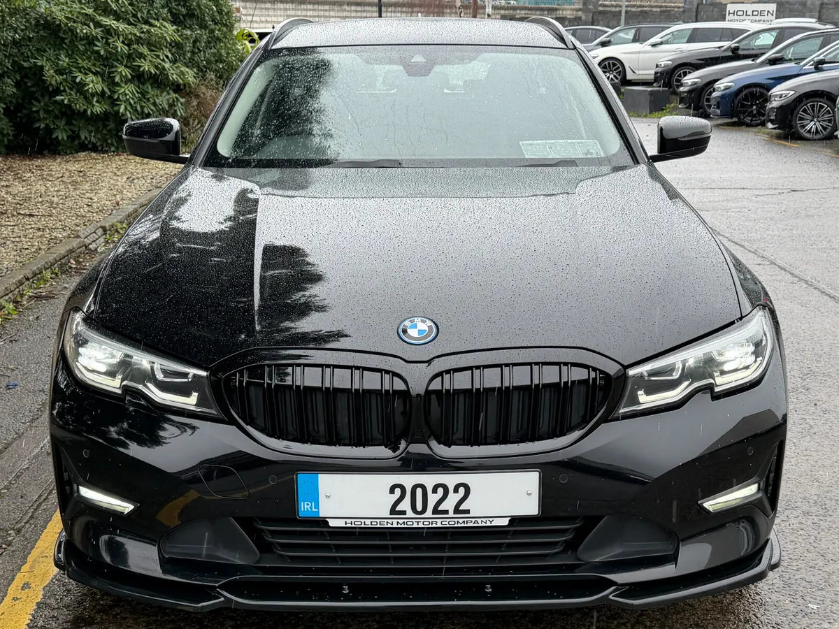 BMW 3-Series 2022..M-PERFORMANCE PACK..2 KEYS - Image 4