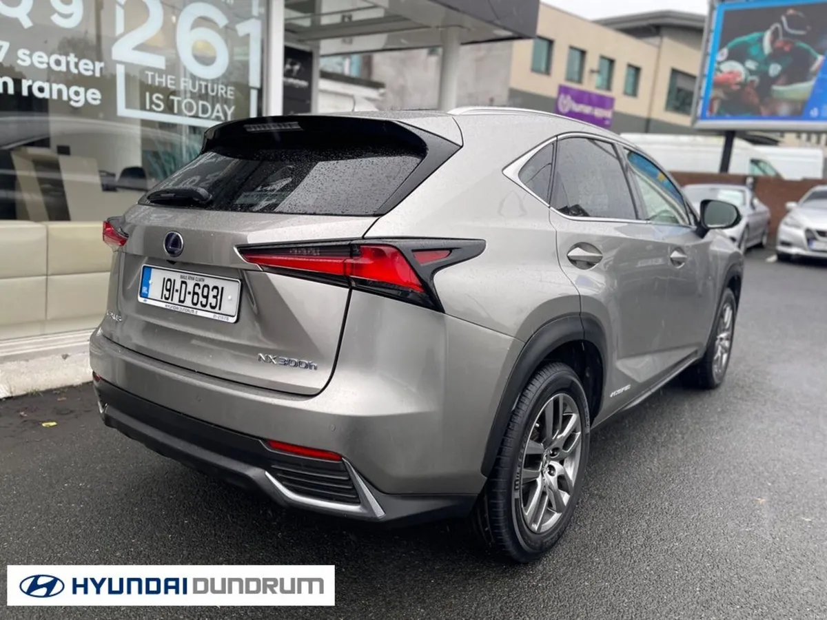 Lexus NX 300H FWD Executive (nedc2) 4DR AUT - Image 4
