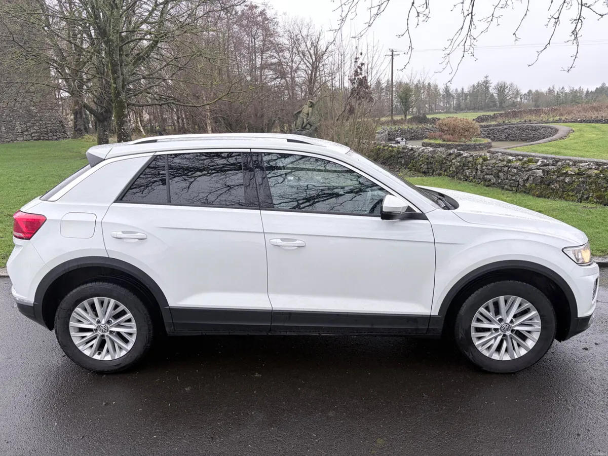 Volkswagen T-Roc Design 2018 - Image 4