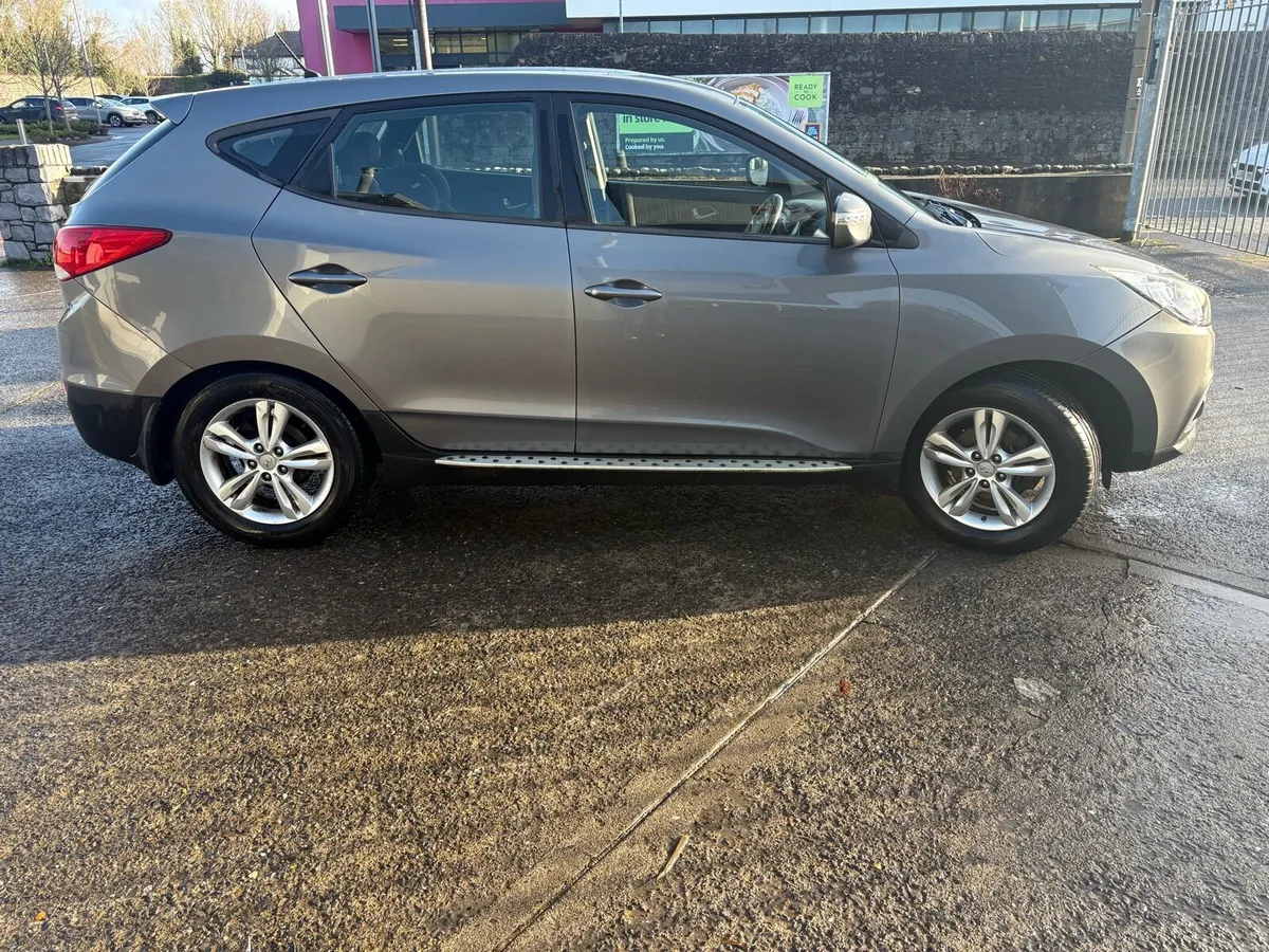 131 Hyundai ix35 - Image 4